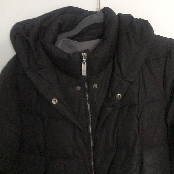 Red X outerwear fits like a 1X warm winter puffer - Picture 3 of 5